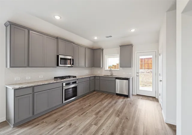 Photo 3 of Single family home for sale at 3912 Coco Ln, Sherman, TX 75090 | MLS# 20698964 | Listing updated on 2026-09-29