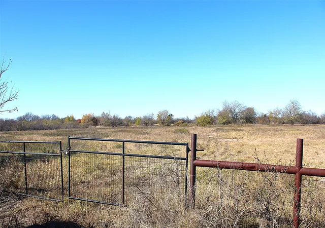 Photo 4 of Sale Pending at Tbd Lcr330 Lcr330, Prairie Hill, TX 76678 | MLS# 20796842 | Listing updated on 2026-09-08