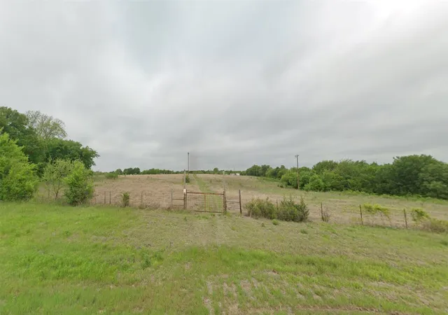 Photo 3 of Land for sale at 883 Fm 2729, Whitewright, TX 75491 | MLS# 20812457 | Listing updated on 2026-08-31
