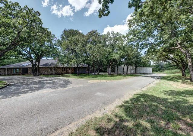 Photo 3 of Single family home for sale at 1521 Old Reunion Rd, Decatur, TX 76234 | MLS# 20818236 | Listing updated on 2026-09-15