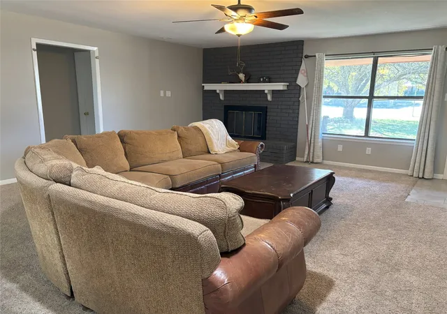 Photo 3 of Single family home for sale at 1405 N Prairie Wind Blvd, Stephenville, TX 76401 | MLS# 20813306 | Listing updated on 2026-10-01