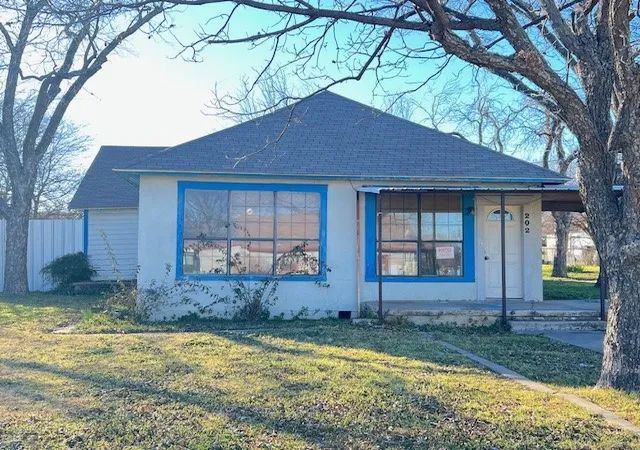 Photo 1 of Sale Pending at 202 Hensley St, Jacksboro, TX 76458 | MLS# 20827499 | Listing updated on 2026-09-10