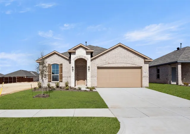 Photo 1 of Sale Pending at 1904 Cheyenne Dr, Cleburne, TX 76033 | MLS# 20832505 | Listing updated on 2026-09-14