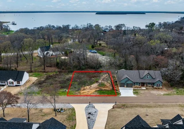 Photo 1 of Land for sale at 202 Splitrail Dr, Kemp, TX 75143 | MLS# 20845632 | Listing updated on 2026-07-29