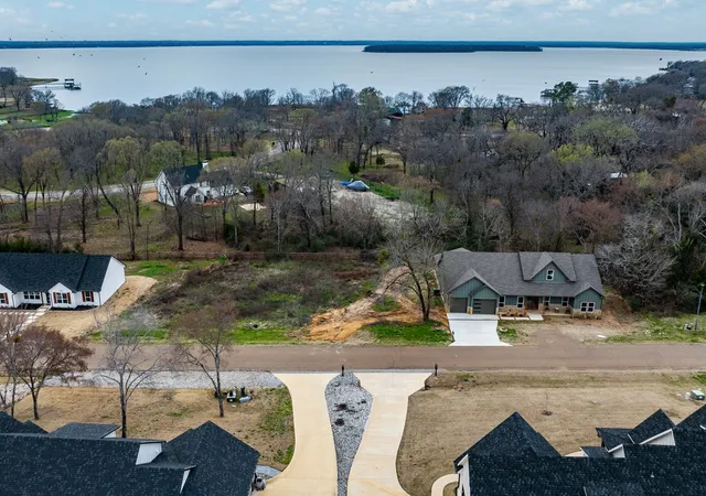 Photo 2 of Land for sale at 202 Splitrail Dr, Kemp, TX 75143 | MLS# 20845632 | Listing updated on 2026-07-29