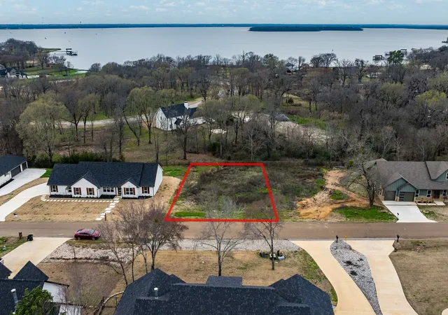 Photo 1 of Land for sale at 204 Splitrail Dr, Kemp, TX 75143 | MLS# 20845637 | Listing updated on 2026-07-29