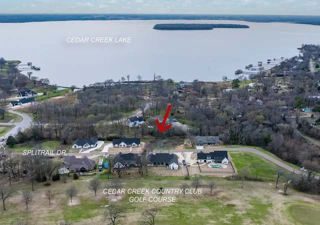 Photo 2 of Land for sale at 204 Splitrail Dr, Kemp, TX 75143 | MLS# 20845637 | Listing updated on 2026-07-29