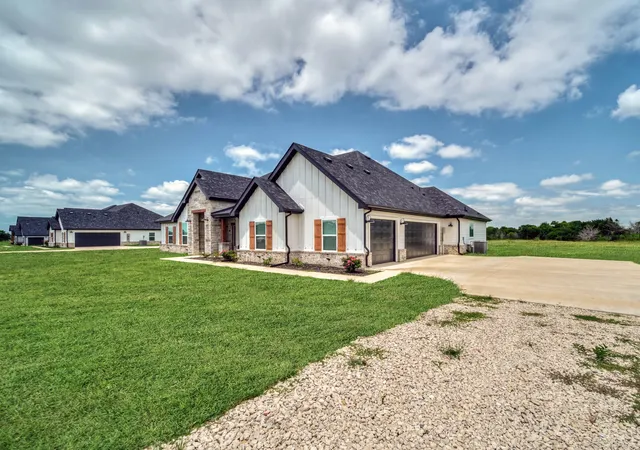 Photo 3 of Single family home for sale at 2544 W Fm 1566, Celeste, TX 75423 | MLS# 20833194 | Listing updated on 2026-09-08