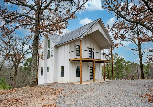 Photo 3 of Single family home for sale at 283 Lake Village Dr, Murfreesboro, AR 71958 | MLS# 20850241 | Listing updated on 2026-09-10