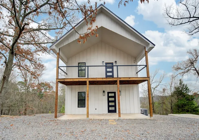Photo 3 of Single family home for sale at 283 Lake Village Dr, Murfreesboro, AR 71958 | MLS# 20850241 | Listing updated on 2026-09-10