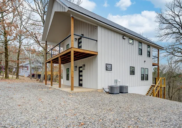 Photo 4 of Single family home for sale at 283 Lake Village Dr, Murfreesboro, AR 71958 | MLS# 20850241 | Listing updated on 2026-09-10
