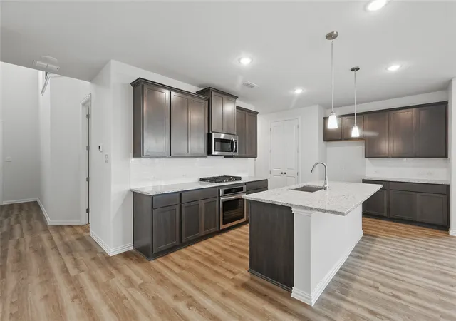 Photo 3 of Single family home for sale at 1346 Lollipop Ln, Sherman, TX 75090 | MLS# 20782240 | Listing updated on 2026-09-29