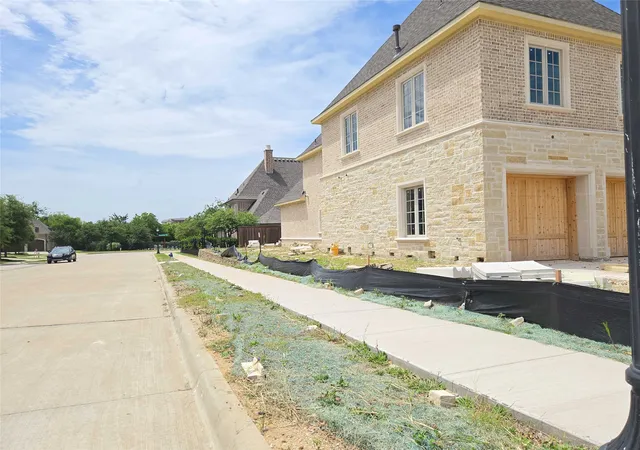 Photo 3 of Single family home for sale at 8753 Happy Hollow Dr, Frisco, TX 75034 | MLS# 20815828 | Listing updated on 2026-07-28