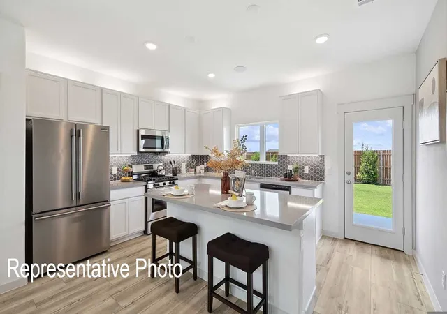 Photo 2 of Sale Pending at 1328 Lollipop Ln, Sherman, TX 75090 | MLS# 20782202 | Listing updated on 2026-07-31