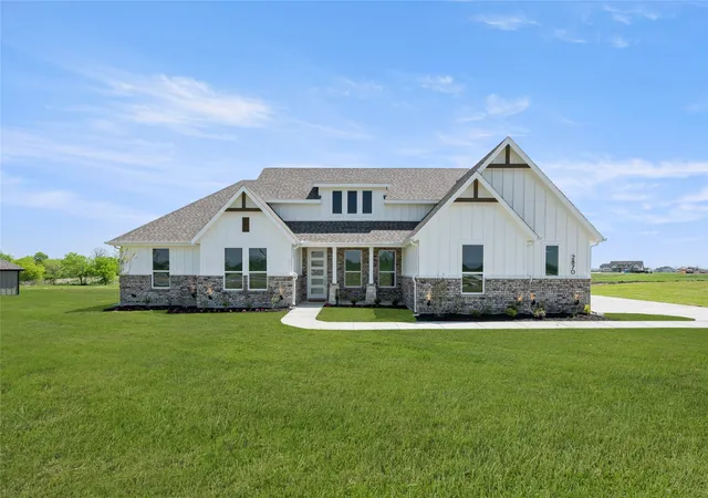 Photo 1 of Sale Pending at 2870 Fm No 878, Waxahachie, TX 75165 | MLS# 20879178 | Listing updated on 2026-07-31