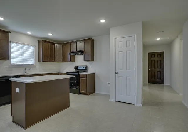 Photo 3 of Single family home for sale at 1617 Drasco Dr, Forney, TX 75126 | MLS# 20867512 | Listing updated on 2026-07-31