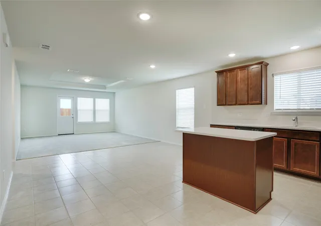 Photo 4 of Single family home for sale at 1617 Drasco Dr, Forney, TX 75126 | MLS# 20867512 | Listing updated on 2026-07-31