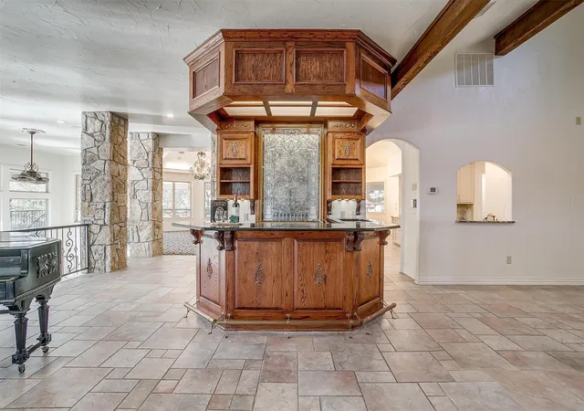 Photo 2 of Mansion for sale at 5010 Comanche Vista Ct, Granbury, TX 76049 | MLS# 20885567 | Listing updated on 2026-10-20