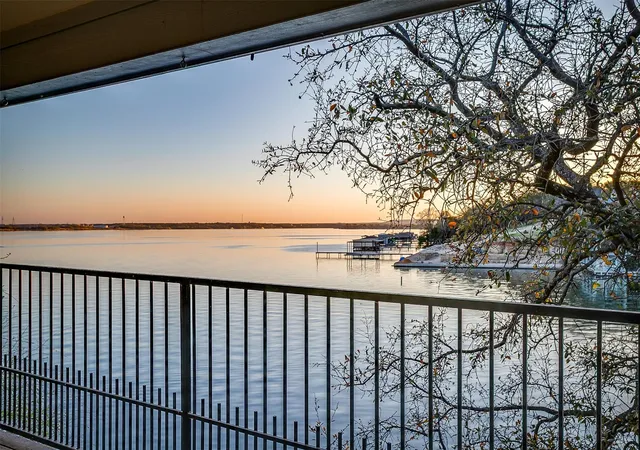 Photo 3 of Mansion for sale at 5010 Comanche Vista Ct, Granbury, TX 76049 | MLS# 20885567 | Listing updated on 2026-10-20