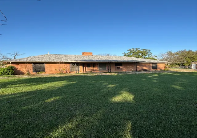 Photo 1 of Single family home for sale at 112 Hcr 2117, Whitney, TX 76692 | MLS# 20892976 | Listing updated on 2026-07-28
