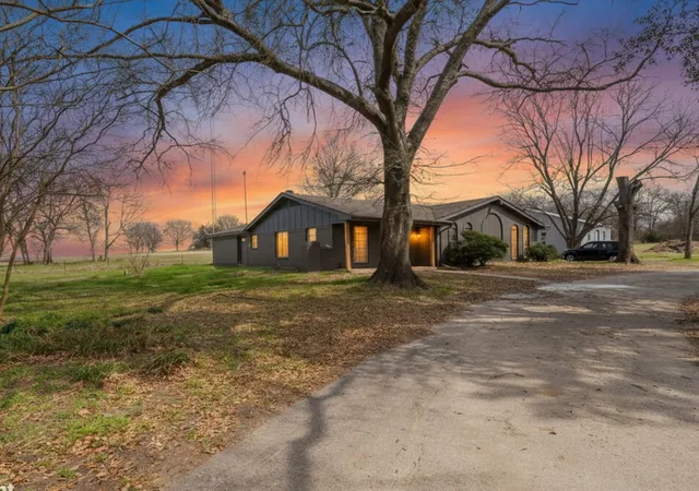 Photo 2 of Single family home for sale at 530 County Road 1123, Fruitvale, TX 75127 | MLS# 20899899 | Listing updated on 2026-09-11