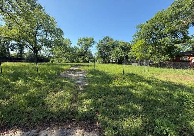 Photo 1 of Land for sale at 1838 Akron St, Dallas, TX 75212 | MLS# 20902203 | Listing updated on 2026-09-30