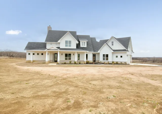 Photo 4 of Single family home for sale at 117 Mustang Springs Cir, Sunset, TX 76270 | MLS# 20902168 | Listing updated on 2026-10-06