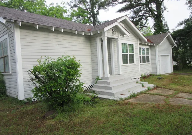 Photo 2 of Single family home for sale at 328 S Talton St, Minden, LA 71055 | MLS# 20915921 | Listing updated on 2026-09-09