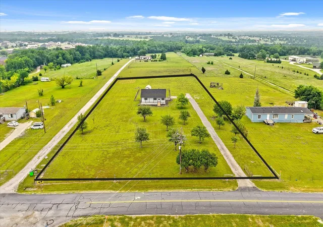 Photo 1 of Single family home for sale at 2099 County Road 655, Farmersville, TX 75442 | MLS# 20931607 | Listing updated on 2026-09-13
