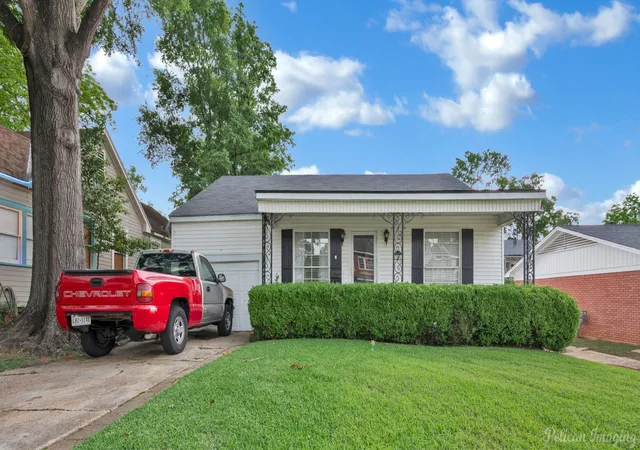 Photo 1 of Multi family home for sale at 744 Ratcliff St, Shreveport, LA 71104 | MLS# 20934203 | Listing updated on 2026-07-30