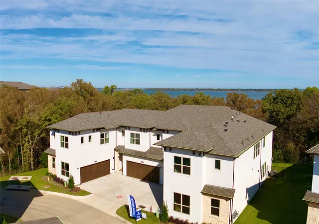 Listing Photo 5 - Condo for sale in building located at 444 Waters Edge Dr, Hickory Creek, TX 75065 - Unit #721