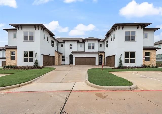 Photo 3 of Condo for sale at 444 Waters Edge Dr #720, Hickory Creek, TX 75065 | MLS# 20937033 | Listing updated on 2026-10-07