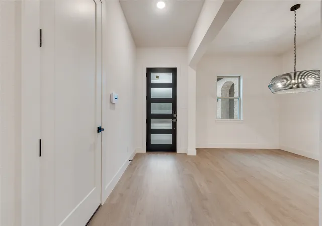 Photo 4 of Condo for sale at 444 Waters Edge Dr #720, Hickory Creek, TX 75065 | MLS# 20937033 | Listing updated on 2026-10-07