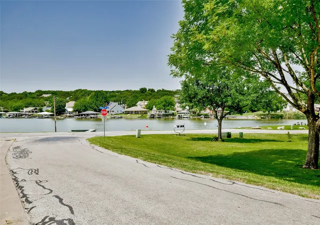 Photo 3 of Sale Pending at 4009 Scenic Way, Granbury, TX 76049 | MLS# 20945089 | Listing updated on 2026-09-13