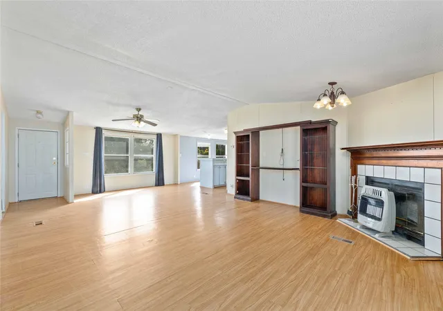 Photo 4 of Manufactured home for sale at 1502 Avenue B, Santa Anna, TX 76878 | MLS# 20965710 | Listing updated on 2026-10-05