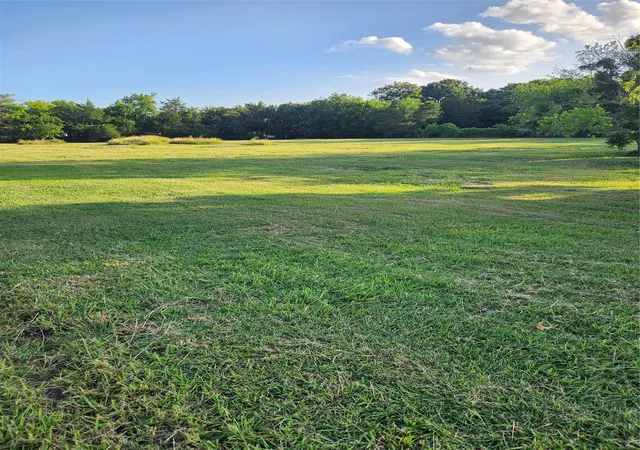 Photo 3 of Sale Pending at 7913 Wayne Way, Rowlett, TX 75088 | MLS# 20980256 | Listing updated on 2026-09-23