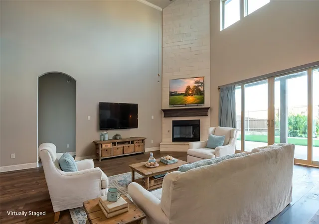 Photo 4 of Single family home for sale at 1703 Cedar Bluff Pkwy, Mansfield, TX 76063 | MLS# 20983026 | Listing updated on 2026-10-04