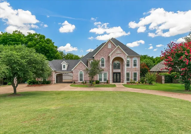 Photo 2 of Mansion for sale at 8945 Waterchase Cir, Fort Worth, TX 76120 | MLS# 20986437 | Listing updated on 2026-07-29