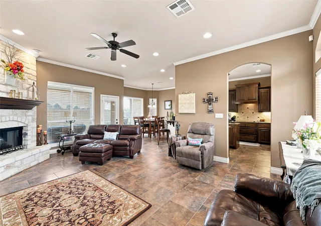 Photo 3 of Single family home for sale at 845 W County Line Rd E, West, TX 76691 | MLS# 20992246 | Listing updated on 2026-07-31