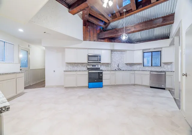 Photo 3 of Single family home for sale at 598 Stagecoach Trl, Denison, TX 75021 | MLS# 20993308 | Listing updated on 2026-07-30