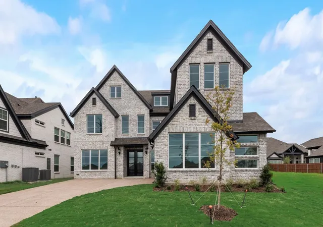 Photo 1 of Single family home for sale at 7631 Lanier Ln, Grand Prairie, TX 75054 | MLS# 21000440 | Listing updated on 2026-09-13