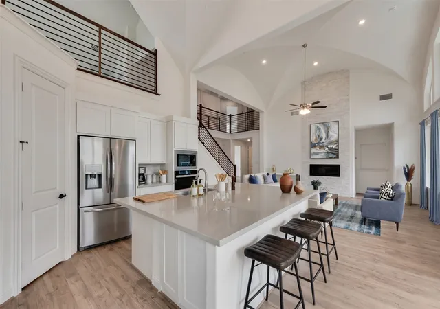 Photo 4 of Single family home for sale at 7631 Lanier Ln, Grand Prairie, TX 75054 | MLS# 21000440 | Listing updated on 2026-09-13