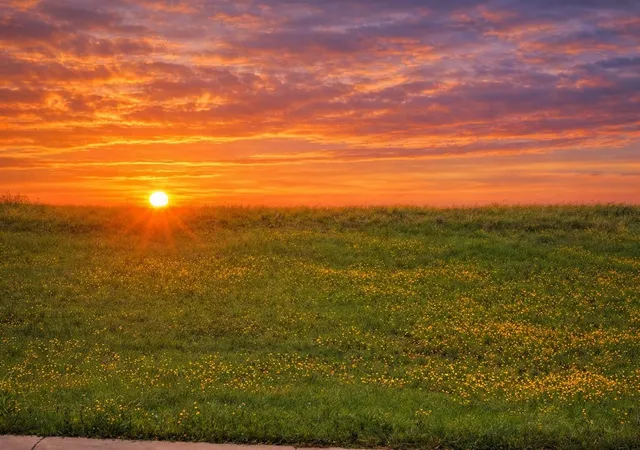 Photo 1 of Land for sale at 812 Sir Galahad Ln, Lewisville, TX 75056 | MLS# 21002287 | Listing updated on 2026-09-14