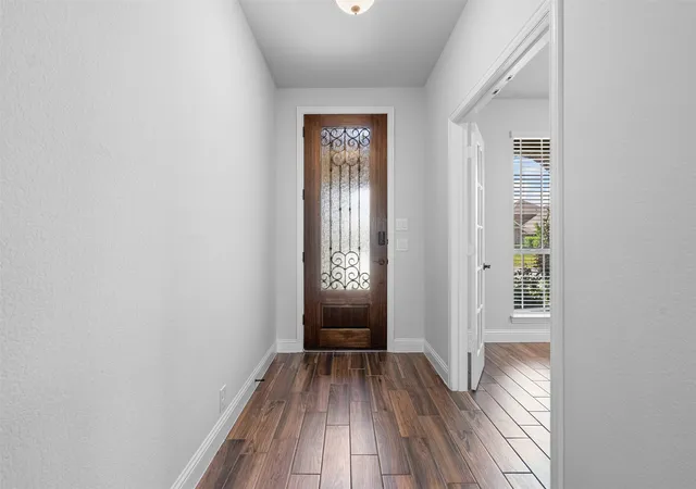 Photo 3 of Single family home for sale at 520 Ridgewater Trl, Fort Worth, TX 76131 | MLS# 21004545 | Listing updated on 2026-09-14