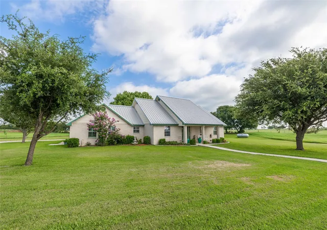 Photo 1 of Single family home for sale at 8430 Hwy 16, De Leon, TX 76444 | MLS# 21000807 | Listing updated on 2026-10-06