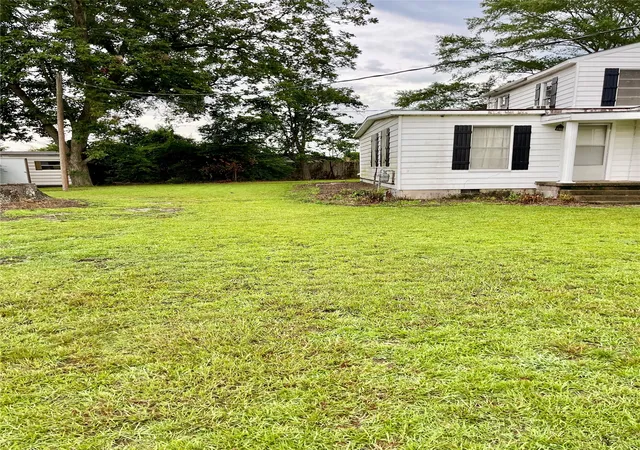 Photo 2 of Single family home for sale at 1937 Bailey Ave, Haynesville, LA 71038 | MLS# 21006193 | Listing updated on 2026-08-01