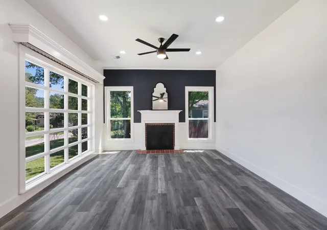 Photo 3 of Single family home for sale at 1100 Pine Bluff, Paris, TX 75460 | MLS# 21007926 | Listing updated on 2026-07-30