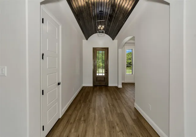 Photo 3 of Single family home for sale at 150 Top Flight Dr, Weatherford, TX 76087 | MLS# 21012840 | Listing updated on 2026-09-12