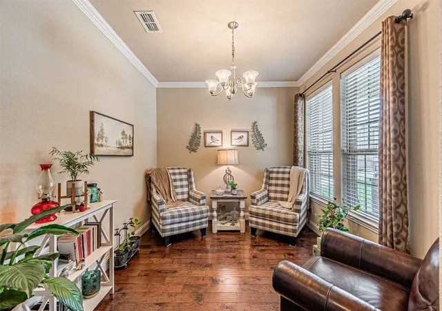 Photo 3 of Single family home for sale at 5721 Diamond Valley Dr, Fort Worth, TX 76179 | MLS# 21014010 | Listing updated on 2026-09-14