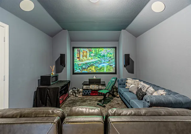 Photo 4 of Single family home for sale at 5721 Diamond Valley Dr, Fort Worth, TX 76179 | MLS# 21014010 | Listing updated on 2026-09-14